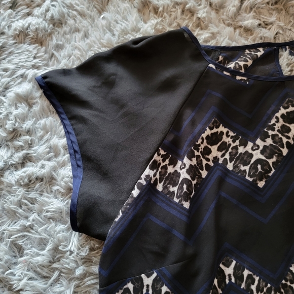 PLUS Leopard/Chevron Blouse - Picture 3 of 4